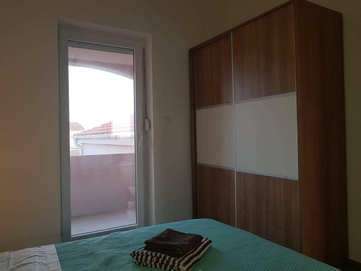 Apartmani Luce I Miho 닌 외부 사진